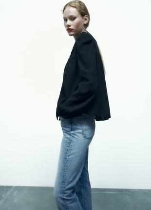 В наличии рубашка, блуза с бархатистой вышивкой