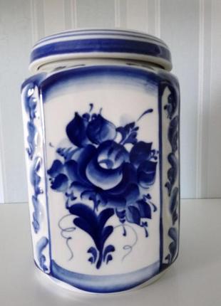 Банка рельефная объем 1100 мл. гжель
