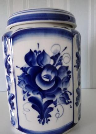 Банка рельефная объем 1100 мл. гжель