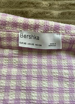 Рубашка укороченная «bershka» размер xs цена 2502 фото