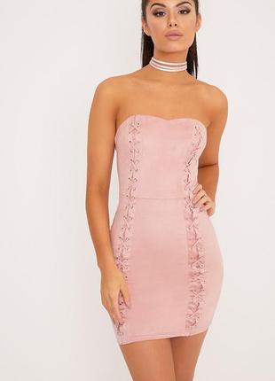 Нежно-розовое платье с шнуровкой замша