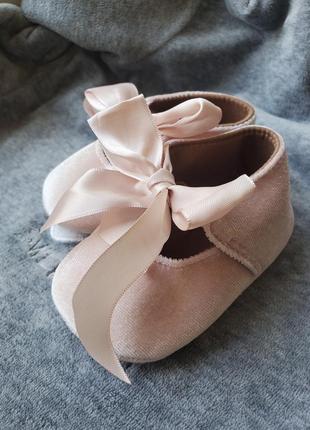 Детские туфельки туфли пинетки пинеточки чешки розовые пудровые для девочки на 3м 6м 9м 12м 1 год рочек 12месяцев 18м на праздник праздничные