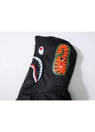 Чёрная куртка bape shark full zip black camo ветровка с капюшоном на молнии4 фото