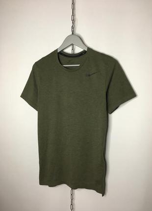 Оригинальная крутая футболка nike nsw dri-fit из новых коллекций3 фото