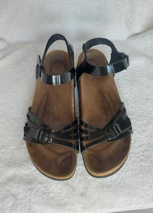 Босоножки сандали birkenstock 39p черные