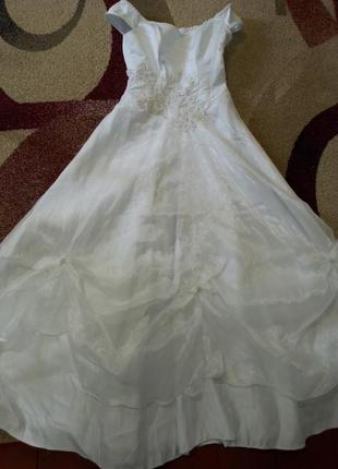Свадебные платья7 фото