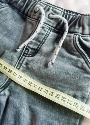 Сірі джинси джогери на хлопчика7 фото