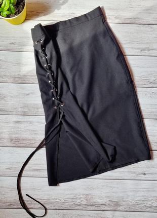 Черная новая юбка со шнуровкой высокой посадки1 фото