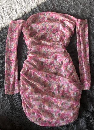 Платье с цветочным принтом missgiuded