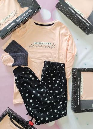 George милі піжамки в подарунковій упаковці з носочки.