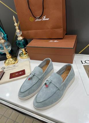 Лофери в стилі loro piana