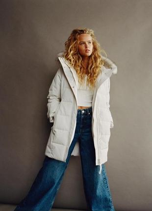 Зимовий натуральний пуховик фірми betty boop p.xs-s