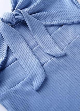 Довге плаття з відкритою спиною, обтислий сарафан із розрізом, блакитне плаття міді.7 фото
