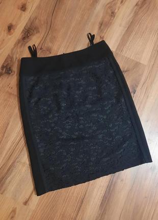Классическая чёрная гипюровая юбка