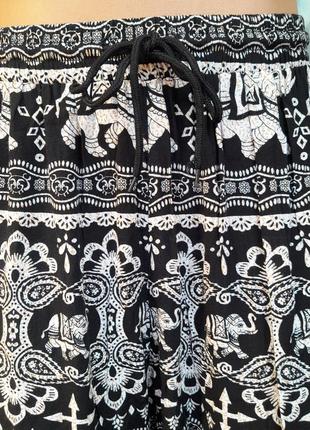 Легкі віскозні штани на гумці зі слонами в індійському бохо етно стилі2 фото