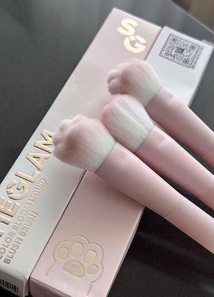 Пензлик для рум‘ян sheglam.