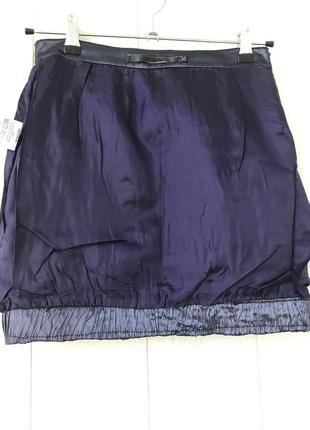 Короткая юбочка с шелковым блеском итальянского производителя.5 фото