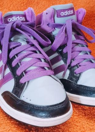 Кеды, кроссовки adidas 34 размер,не промокают
