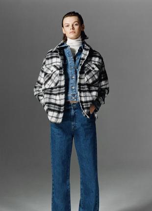 Женская куртка рубашка теплая рубашка оверсайз в клетку на пуговках zara xs-s
