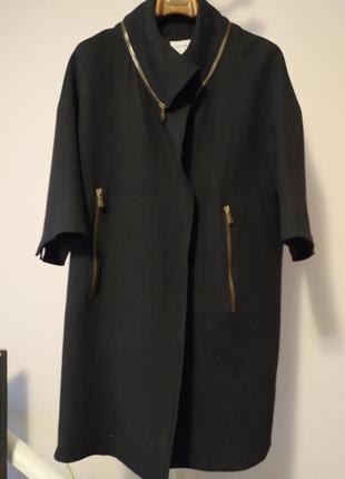 Пальто Yves Saint Laurent