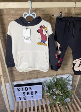 Дитячій костюм zara