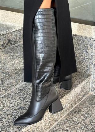 Екслюзивні чоботи з італійської шкіри та замші жіночі на підборах