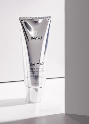 Очищающий гель image skincare the max stem cell facial cleanser