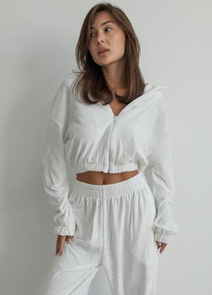 Lila 30055 домашній костюм білий короткий топ і високі штани найвища якість тканини і пошиття