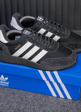 adidas going Stripes