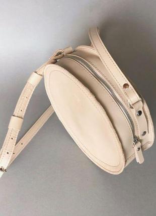 Стильная женская сумка формой круга женская кожаная сумка amy s бежевая сумка на лето для девушки кожаная4 фото