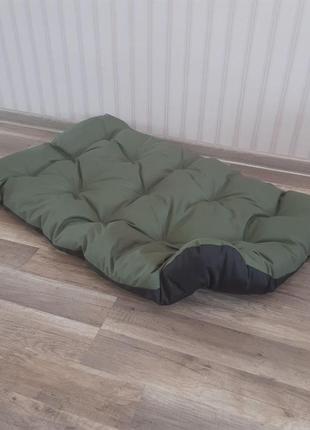 Лежак для собак 85х63х10см лежанка матрас для средних пород двухсторонний лежак хаки с черным6 фото