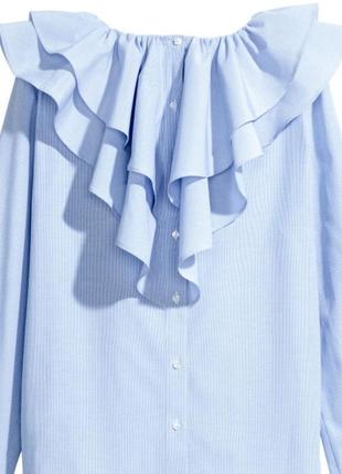 Блуза h&m з воланами і ґудзиками на спинці, в дрібну смужку.2 фото