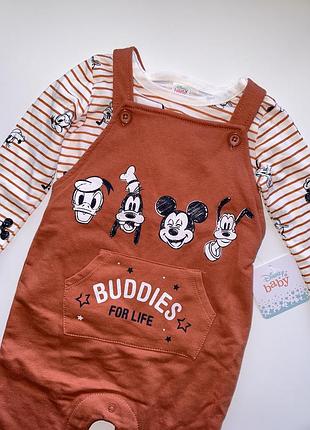 Костюм от disney