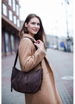 Кожаная женская сумка круассан темно-коричневая наплечная сумка ручной работы из натуральной кожи