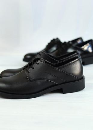 Жіночі шкіряні туфлі каблук 3см