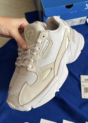 Круті об'ємні кросівки adidas falcon (оригінал)