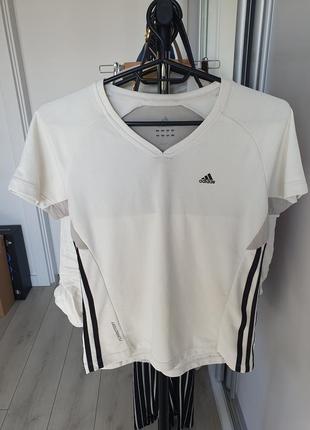 Футболка adidas