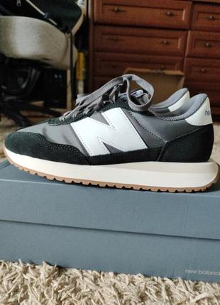 New balance кроссовки черные