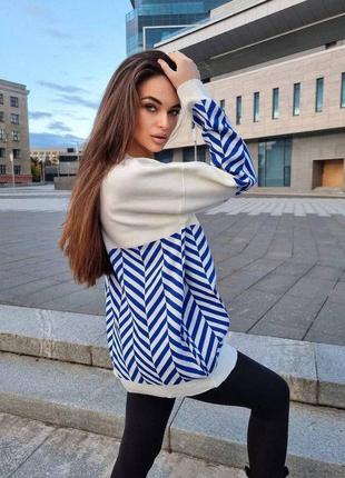 Свитер