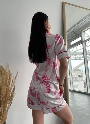 Женская белая с розовыми вставками шелковая пижама victoria's secret с шортиками2 фото