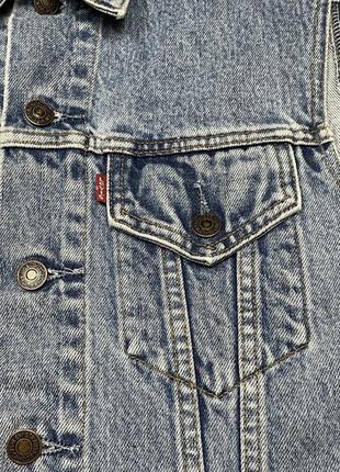 Vintage levi's жилетка винтажная джинсовая женская9 фото