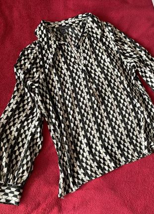 Оригінальна сорочка від бренду primark