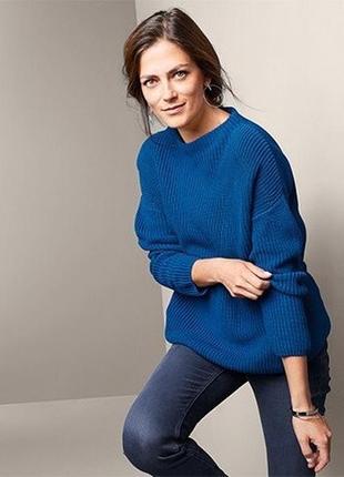 Стильный вязаный женский свитер