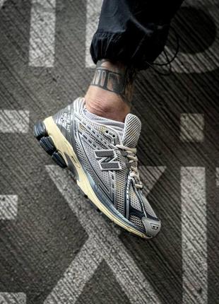 Кросівки new balance