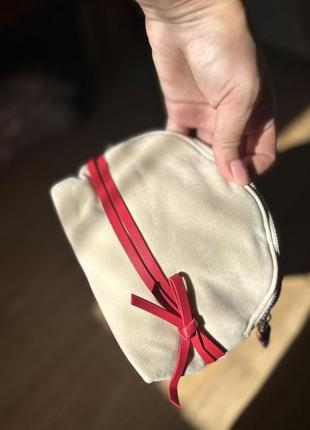 Бархатна косметичка мері кей