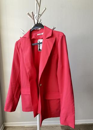 Классический пиджак цвета magenta