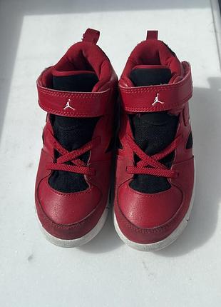 Кроссовки jordan
