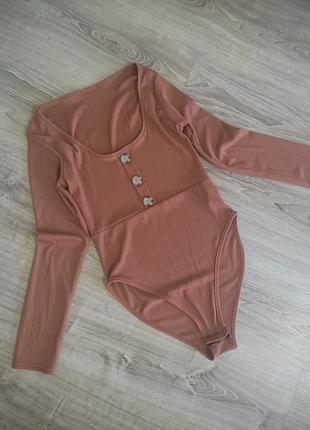 Стильный актуальный боди от boohoo