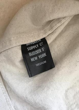 Джинсовая куртка молочного цвета фирмы brooklyn8 фото