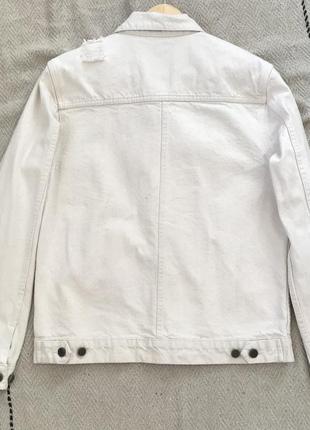 Джинсовая куртка молочного цвета фирмы brooklyn7 фото
